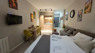 Студия в komunna tower !