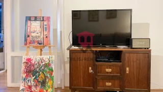 3-комнатная квартира на ул. Андрея Размадзе, $1500