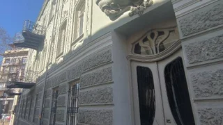 Коммерческого помещения/квартиры в историческом здании в Чугурети, Тбилиси