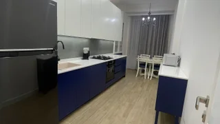 5 room Flat For Rent. Sololaki