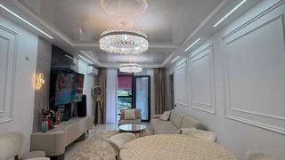 4-комнатная квартира, 96 кв.м, ул. Лорткипанидзе, 24