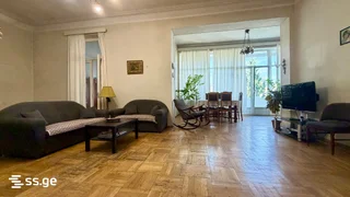 4 room Flat For Rent. Vake