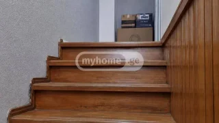 Офисное коммерческое помещение в районе Руставели