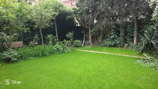 5 room Private House For Rent. Vake