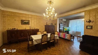 4-комнатная квартира в Тбилиси