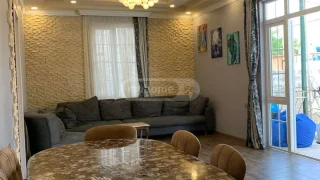 5-комнатный частный дом в районе аэропорта