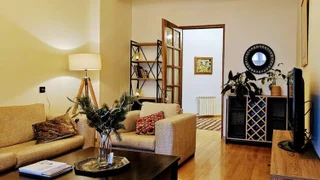 Ул. Мтацминда, 12: 3-комнатная, 85.0 м²