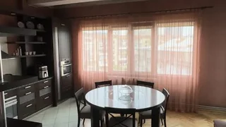 Коммерческое помещение на პეკინის გამზირი Saburtalo