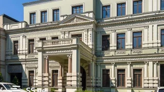 Историческая коммерческая недвижимость на проспекте Агмашенебели