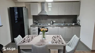 4-комнатная квартира в Тбилиси