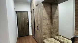 2+1, 2-й тупик Инасаридзе 6, $600