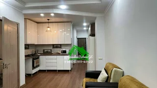 Долгосрочная аренда 3-комнатной квартиры в Khimshiashvili District