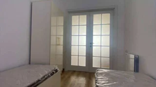 Долгосрочная аренда 3-комнатной квартиры в Rustaveli District