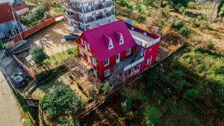 9 room Private House For Sale