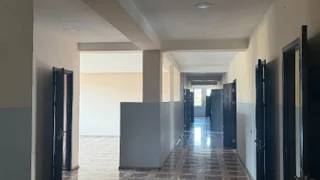 Офисное коммерческое помещение в Сабуртало
