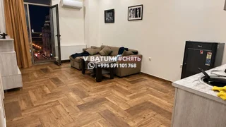 2-комнатная квартира с 1 спальней в Гумбати, $600