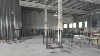 Store-Industrial property For Rent. Lilo