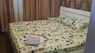 2-комнатная квартира посуточно. Глдани