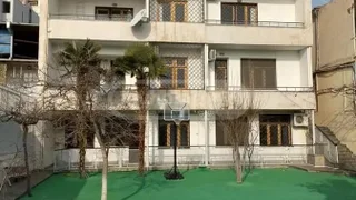 4-этажный частный дом в Сабуртало, 800 кв.м