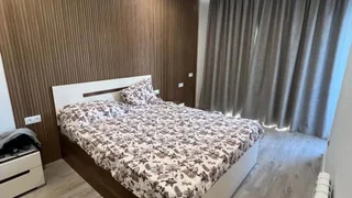 1+1, Згвинспирис 1, $650