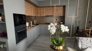 3-комнатная квартира, Нижарадзе 9, $1000