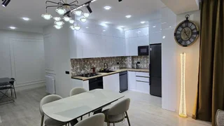 2 спальни, Тбел Абусеридзе 21, $1000