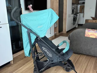 Батуми, продаю детскую прогулочную коляску Graco. Цвет мятный.