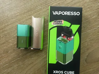 Набор электронных сигарет Xros Cube и VOOPOO