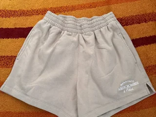 Шорты Abercrombie & Fitch