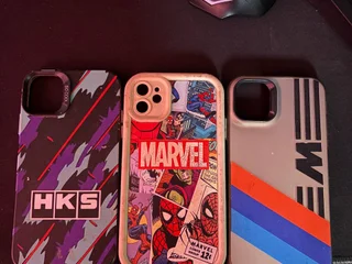 Чехлы на iPhone 11
