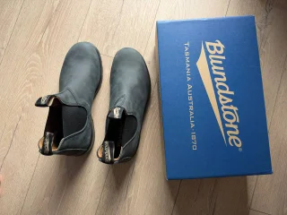 Новые ботинки Blundstone