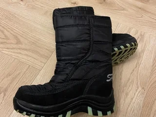 Черные зимние ботинки SPOR7