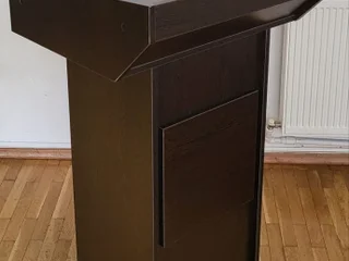 Кафедра трибуна для выступлений