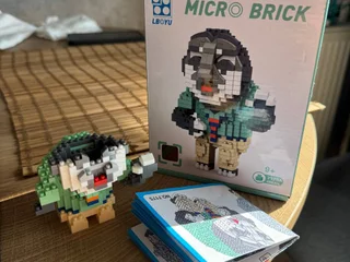 Конструктор Micro Brick частично собран