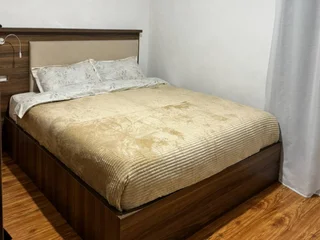 продам кровать с матрасом с подсветкой