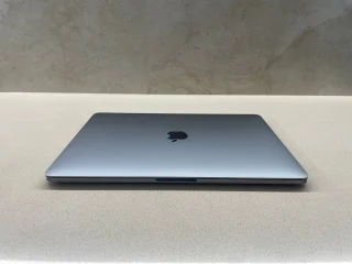 MacBook Pro 13 (2017) 8/256GB