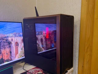 Кастомный ПК Ryzen 9 9950X / RTX 5070 Ti
