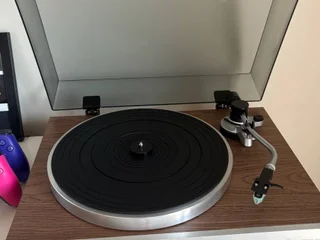 JBL TT350 Turntable