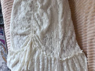 Очень красивая юбка. Завязки регулируются по вашему желанию. Состояние отличное. Размер М.