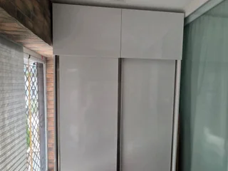 Шкаф