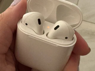 AirPods 2 оригинал (на запчасти / под ремонт)