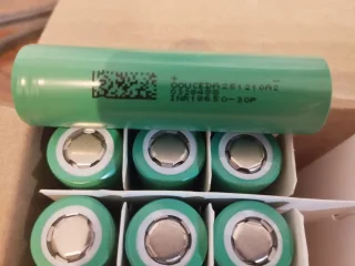 Аккумуляторы 18650 новые высокотоковые 3000mAh