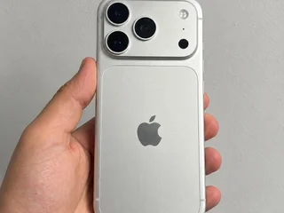 iPhone 18 Pro — SIM + eSIM