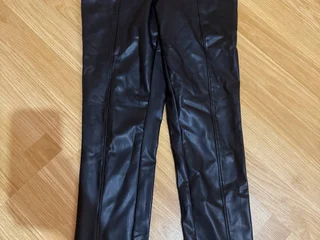 Леггинсы из кожзама H&M