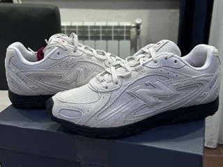 Абсолютно новые кроссовки new balance