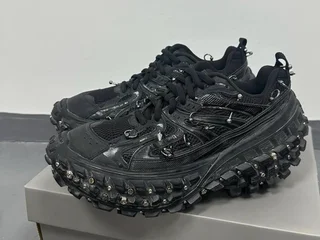 Кроссовки Balenciaga Defender