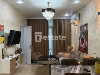 Продам уютную 2+1 на Аллее Героев