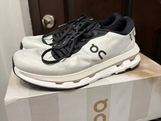 Кроссовки one running