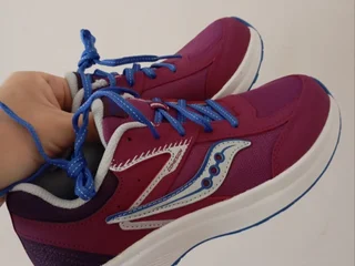 новые кроссовки saucony, 38 размер.