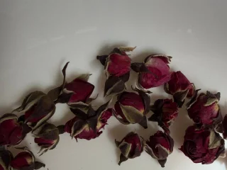 Роза юньнаньская